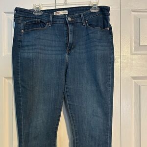 Signature by Levi Strauss Women's Straight Leg Jeans in Dark Blue Wash